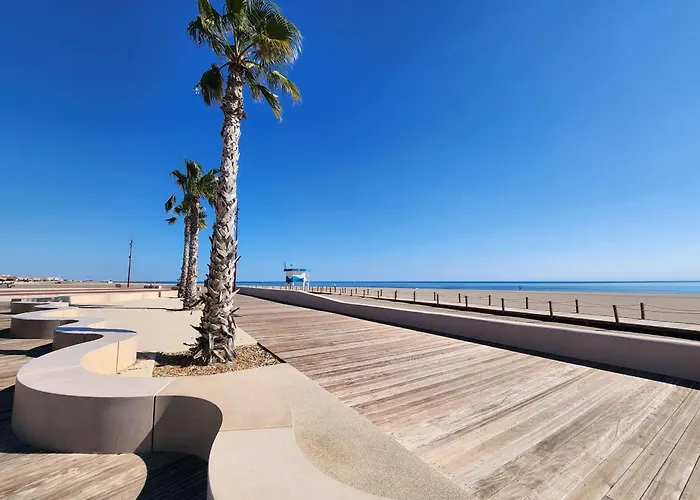 Pavillon 4 Pieces Avec Garage, Terrasse, Et Tout Confort A Narbonne-Plage, 5 Couchages